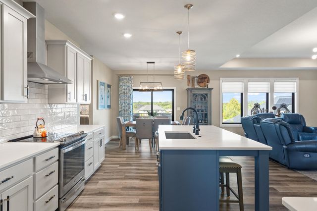 2365 PRIDE MOUNTAIN DR, Columbia, MO 65201