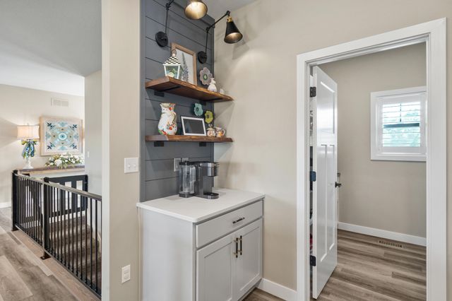 2365 PRIDE MOUNTAIN DR, Columbia, MO 65201