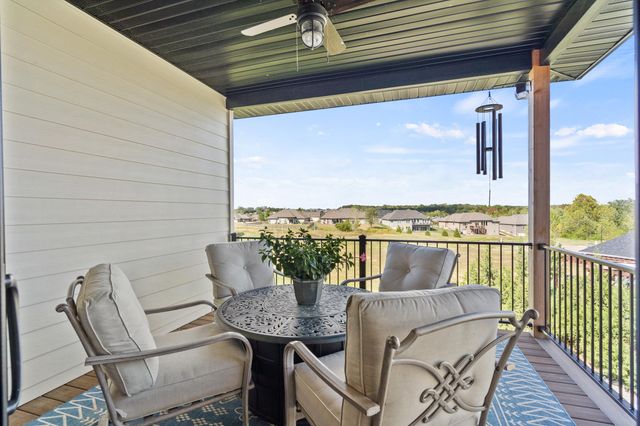 2365 PRIDE MOUNTAIN DR, Columbia, MO 65201