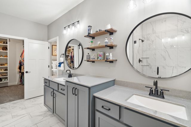 2365 PRIDE MOUNTAIN DR, Columbia, MO 65201