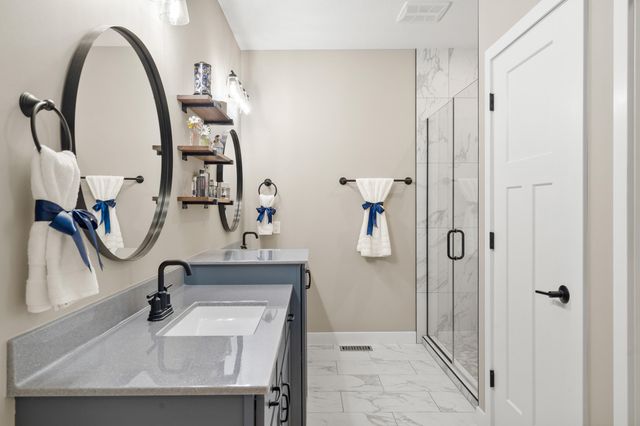 2365 PRIDE MOUNTAIN DR, Columbia, MO 65201