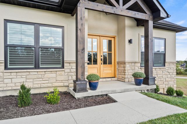 2365 PRIDE MOUNTAIN DR, Columbia, MO 65201