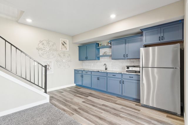 2365 PRIDE MOUNTAIN DR, Columbia, MO 65201