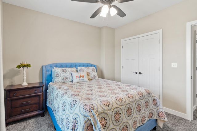 2365 PRIDE MOUNTAIN DR, Columbia, MO 65201