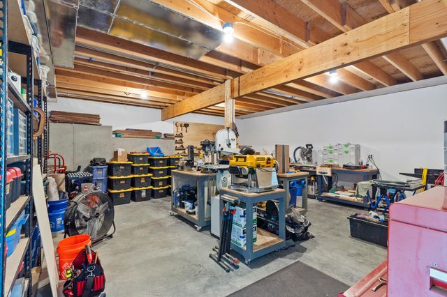 2365 PRIDE MOUNTAIN DR, Columbia, MO 65201