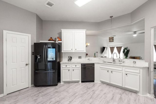222 Doncaster Street, Conroe, TX 77303