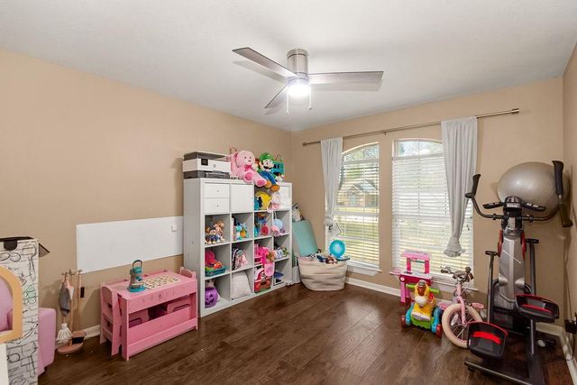 222 Doncaster Street, Conroe, TX 77303
