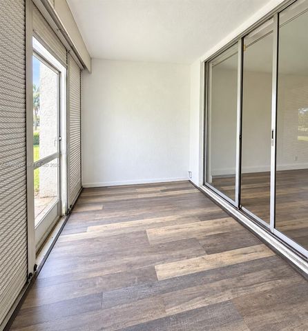 9440 Poinciana Place 106, Davie, FL 33324