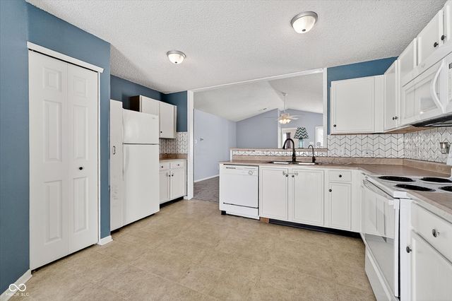 9664 W Stargazer Drive, Pendleton, IN 46064