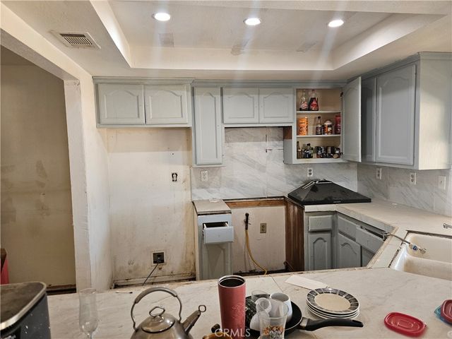16709 Deodar, Hesperia, CA 92345
