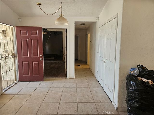 16709 Deodar, Hesperia, CA 92345