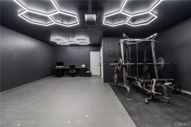 19801 Talihina Road, Apple Valley, CA 92307