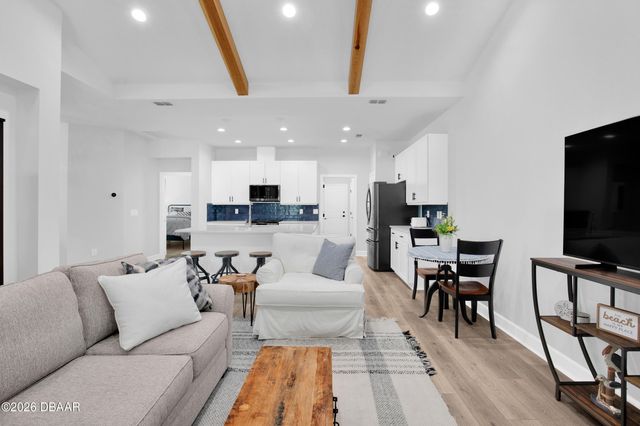 303 Latitude Drive, Daytona Beach, FL 32124