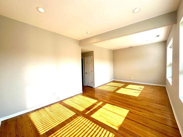 5439 N Broadway Street 3, Chicago, IL 60640