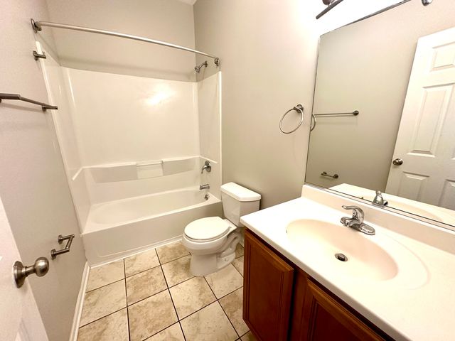 5439 N Broadway Street 3, Chicago, IL 60640