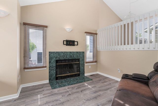 151 Mohawk Trl, Cranston, RI 02921
