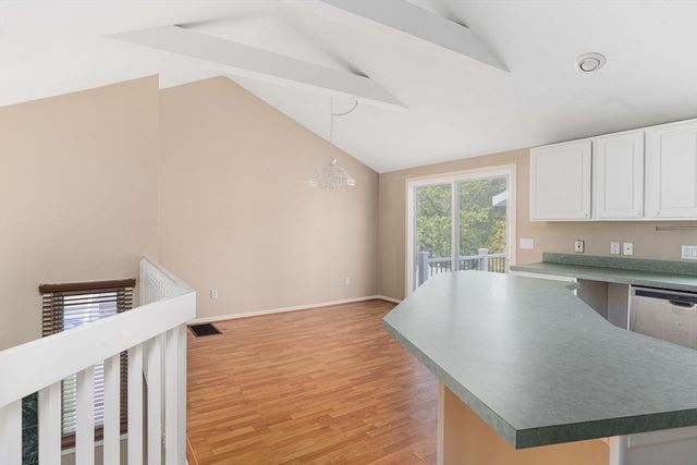 151 Mohawk Trl, Cranston, RI 02921