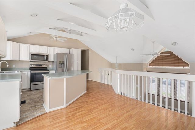 151 Mohawk Trl, Cranston, RI 02921