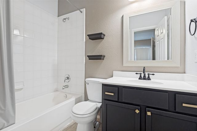 6115 Hillside Lane, Sachse, TX 75048