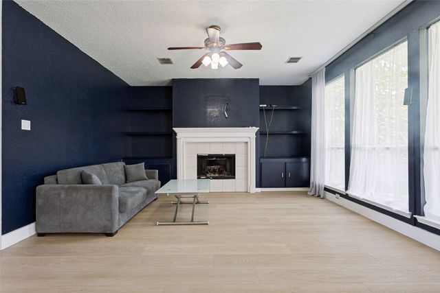 6115 Hillside Lane, Sachse, TX 75048