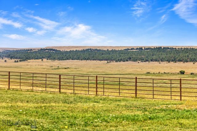 102310 Highway 87 E, Lewistown, MT 59435 property photo