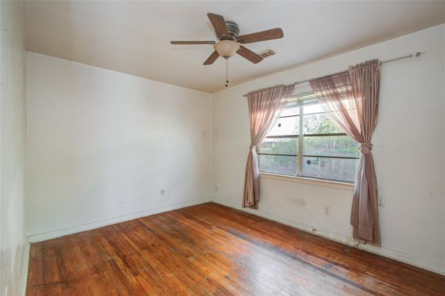 1410 Caplin Street, Houston, TX 77022