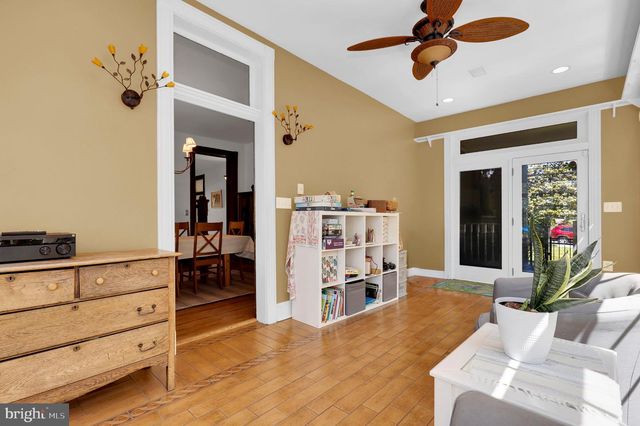 216 E MAIN ST, Middletown, MD 21769