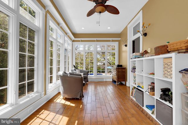 216 E MAIN ST, Middletown, MD 21769