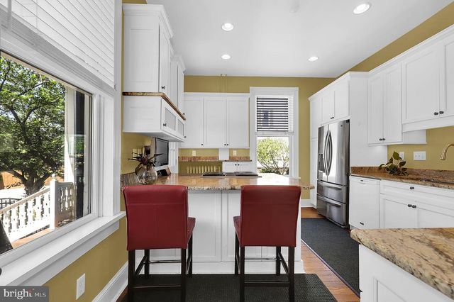 216 E MAIN ST, Middletown, MD 21769