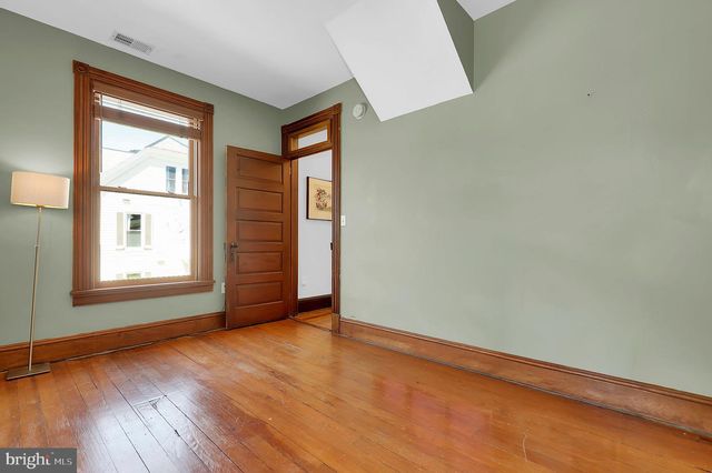 216 E MAIN ST, Middletown, MD 21769