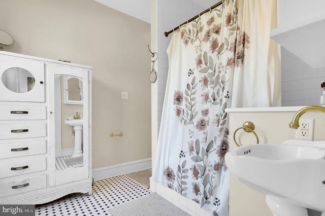 216 E MAIN ST, Middletown, MD 21769