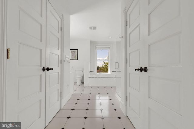 216 E MAIN ST, Middletown, MD 21769