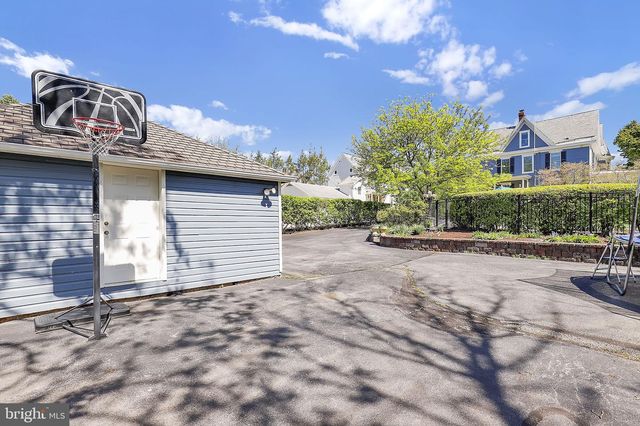 216 E MAIN ST, Middletown, MD 21769