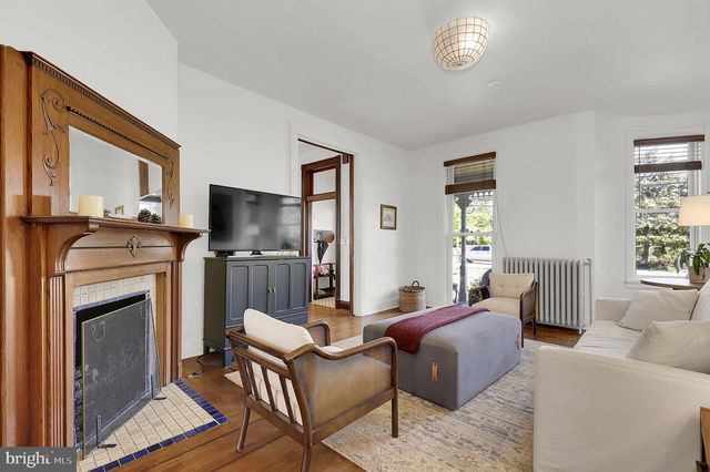 216 E MAIN ST, Middletown, MD 21769