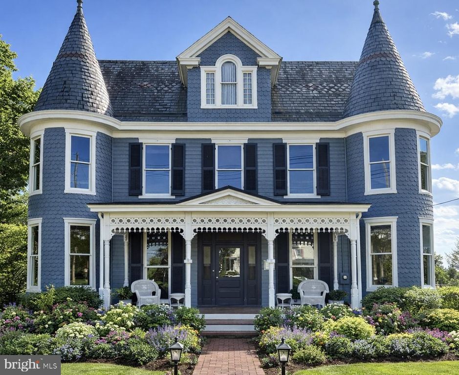 216 E MAIN ST, Middletown, MD 21769