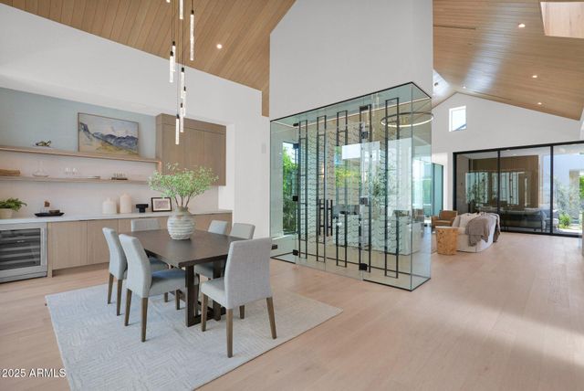 4704 N 40TH Place, Phoenix, AZ 85018