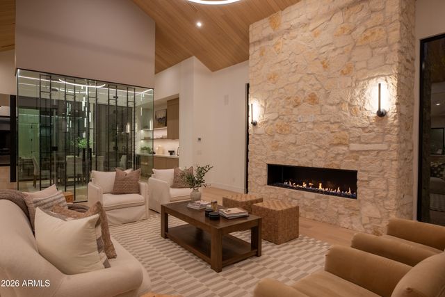 4704 N 40TH Place, Phoenix, AZ 85018