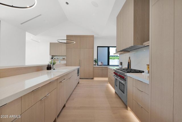 4704 N 40TH Place, Phoenix, AZ 85018