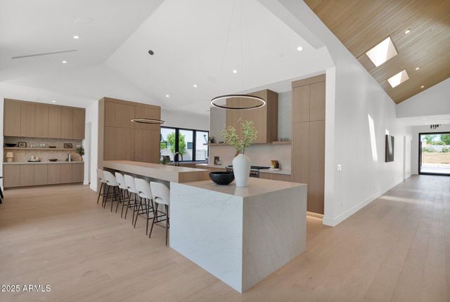 4704 N 40TH Place, Phoenix, AZ 85018