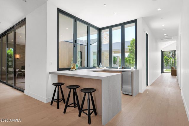 4704 N 40TH Place, Phoenix, AZ 85018