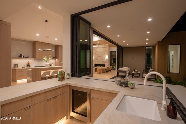 4704 N 40TH Place, Phoenix, AZ 85018