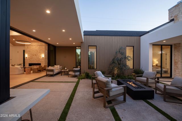 4704 N 40TH Place, Phoenix, AZ 85018