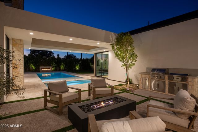 4704 N 40TH Place, Phoenix, AZ 85018