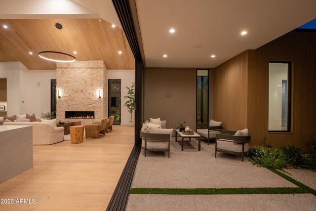 4704 N 40TH Place, Phoenix, AZ 85018