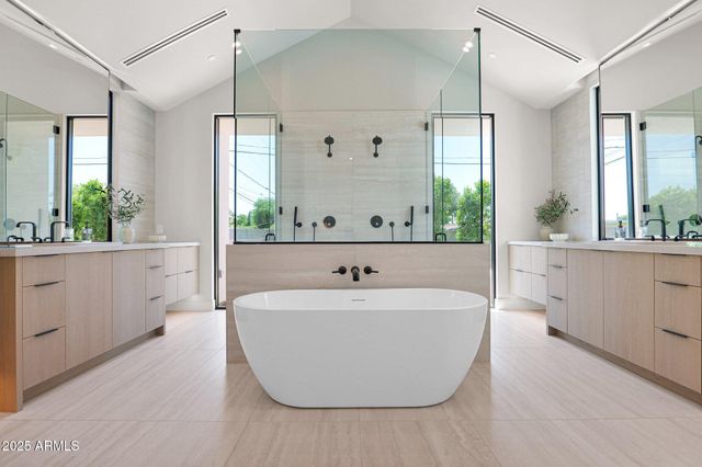 4704 N 40TH Place, Phoenix, AZ 85018