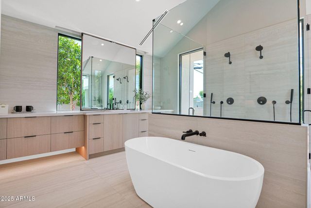 4704 N 40TH Place, Phoenix, AZ 85018