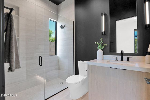 4704 N 40TH Place, Phoenix, AZ 85018