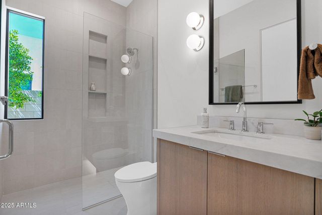 4704 N 40TH Place, Phoenix, AZ 85018