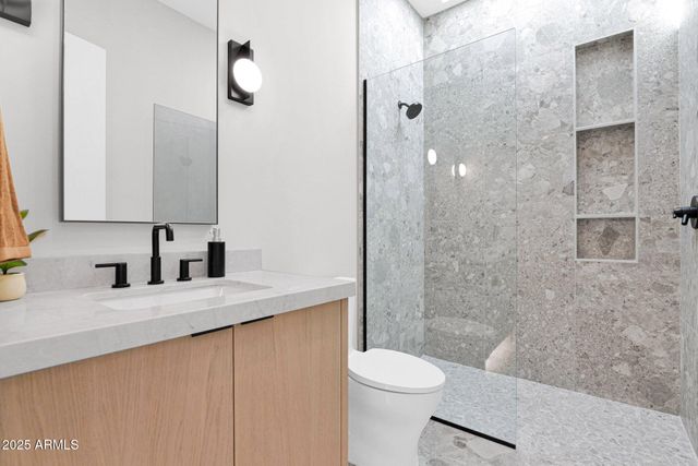 4704 N 40TH Place, Phoenix, AZ 85018