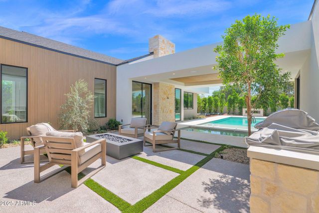 4704 N 40TH Place, Phoenix, AZ 85018